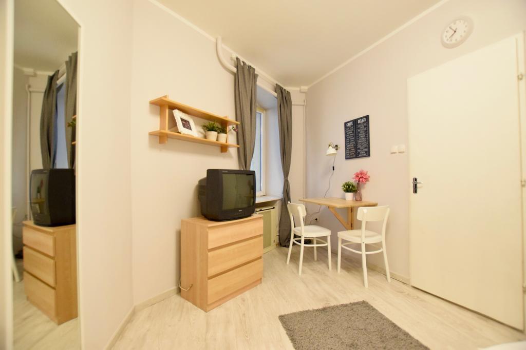 Budget Apartment By Hi5 - Oktober 6 Str 4 ブダペスト エクステリア 写真