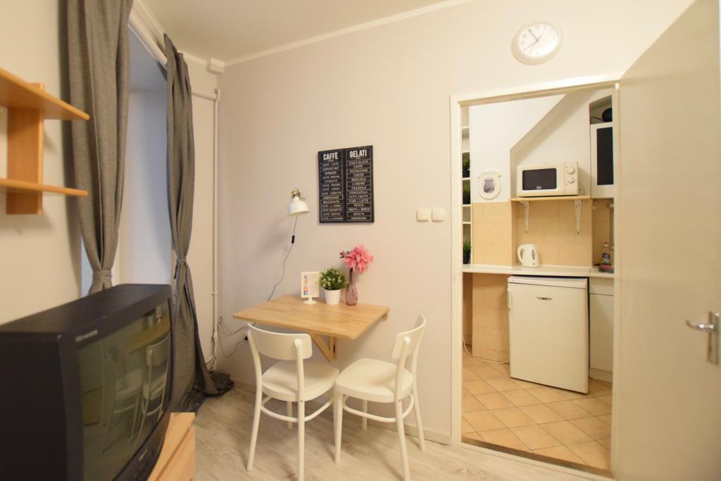 Budget Apartment By Hi5 - Oktober 6 Str 4 ブダペスト エクステリア 写真
