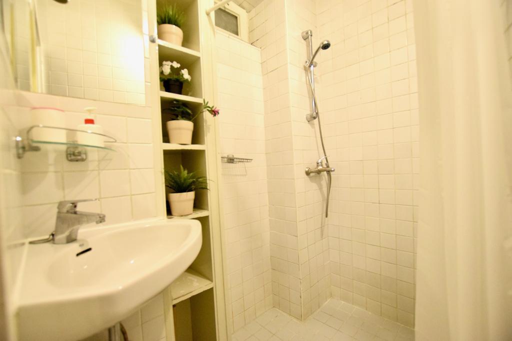 Budget Apartment By Hi5 - Oktober 6 Str 4 ブダペスト エクステリア 写真