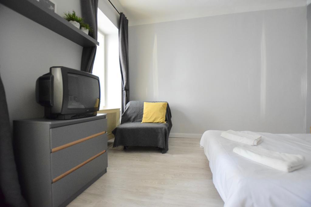 Budget Apartment By Hi5 - Oktober 6 Str 4 ブダペスト エクステリア 写真